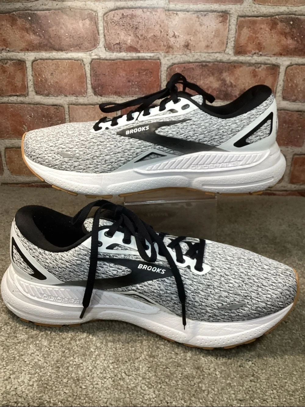 Brooks Adrenaline GTS 23 Men’s running shoes sneakers size 8.5